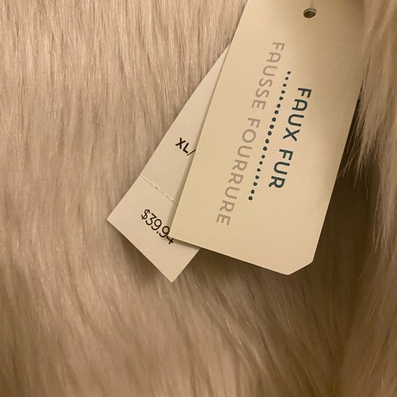 Faux Fur Vest - Picture 9 of 10